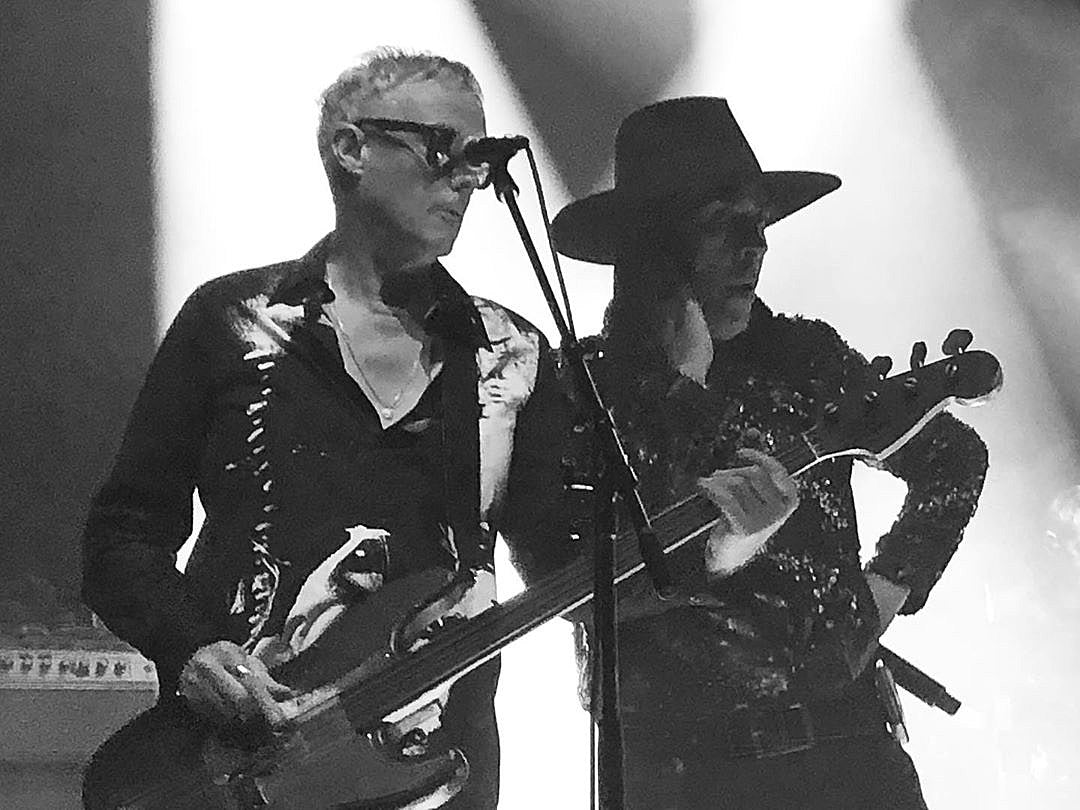 Bauhaus @ Hollywood Palladium Night 2 (video, setlist, pics)
