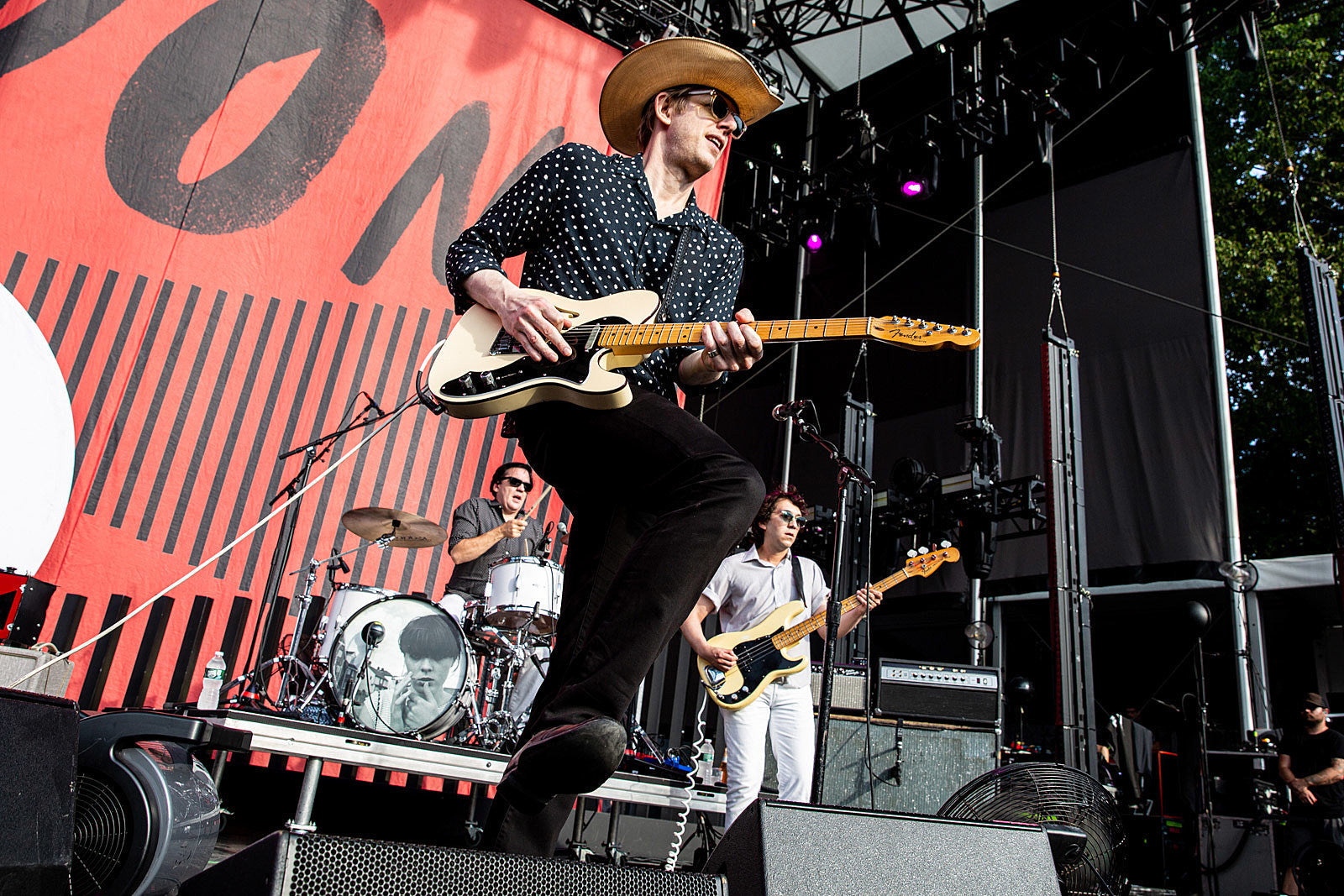 Spoon cancel Iowa show over state’s “vaccine passport” ban