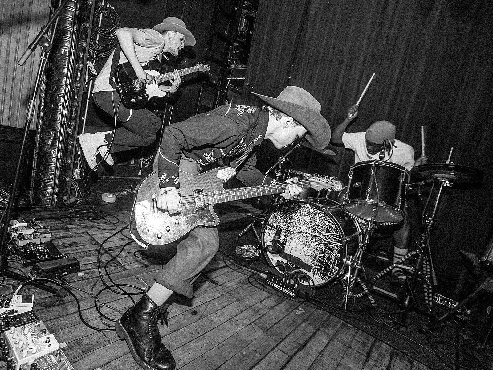 Black Midi made their NYC debut @ Union Pool w/ Russian Baths (pics, review)