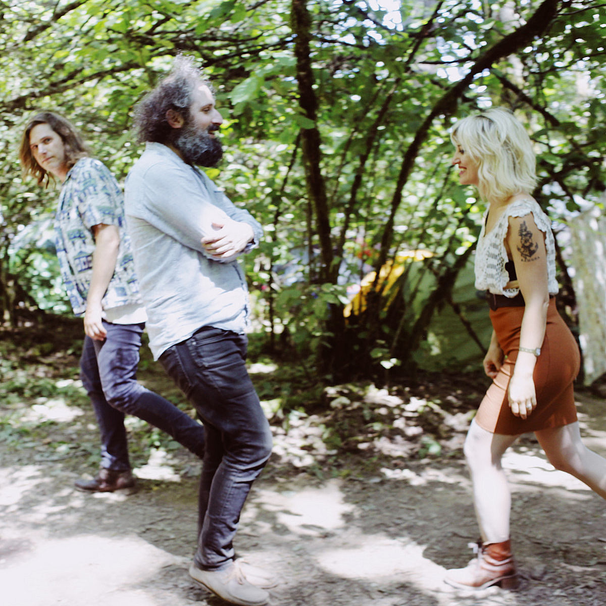 Bonny Light Horseman release cover of Tim Buckley’s “Buzzin’ Fly”