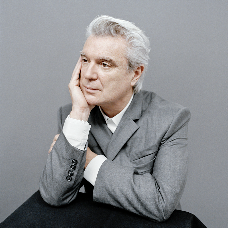 David Byrne shares “Everybody’s Coming To My House” from new LP ‘American Utopia’