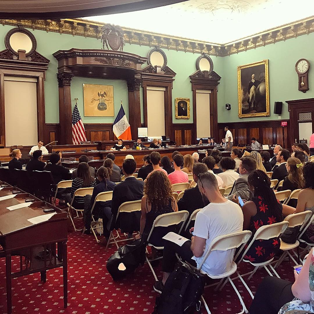 De Blasio administration supports repealing NYC Cabaret Law