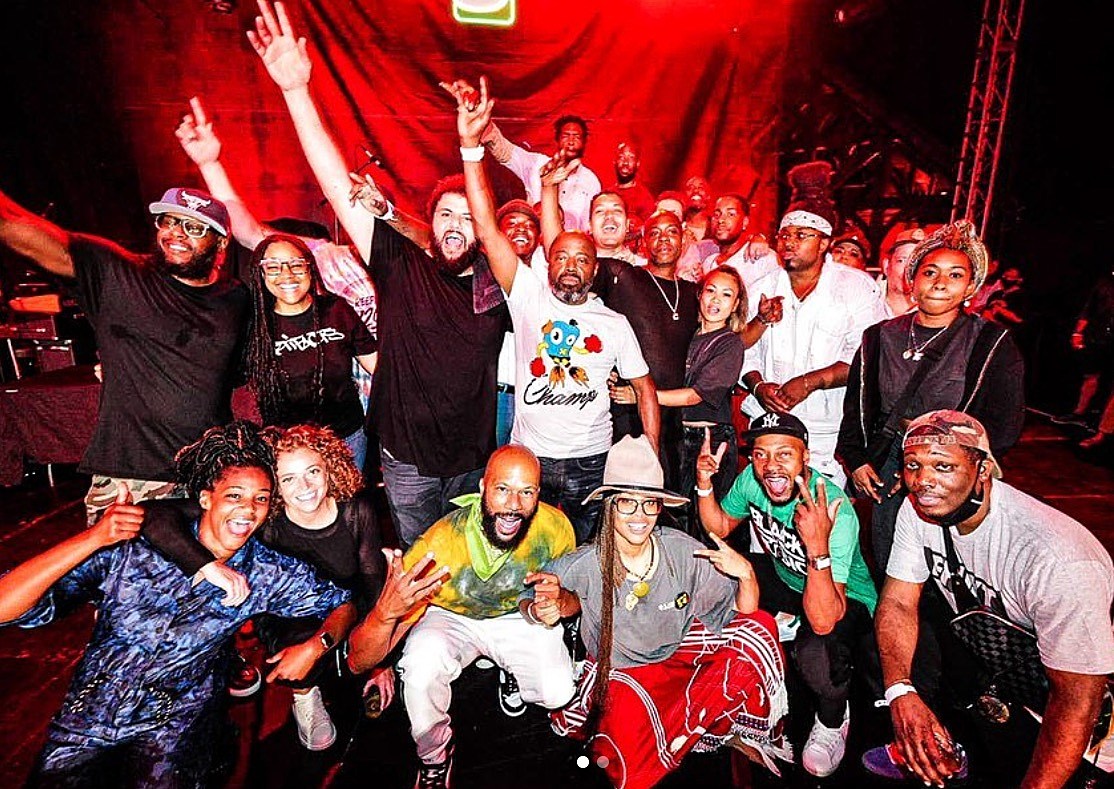 Dave Chappelle hosted huge July 4 show w/ Erykah Badu, Michael Che, Jon Hamm & more (video)