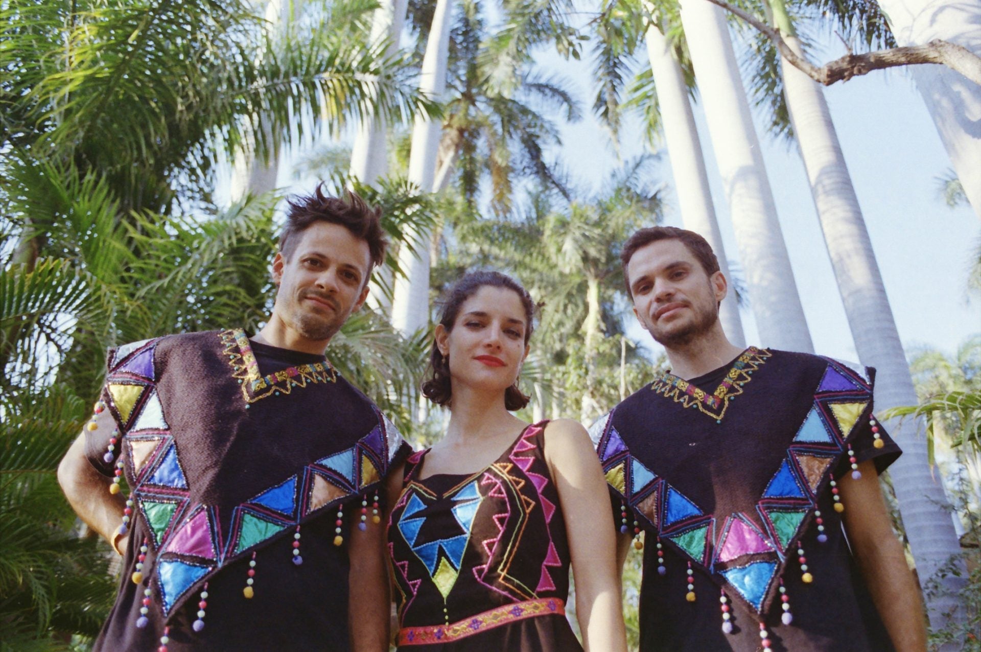 Lido Pimienta & Chancha Via Circuito team for “La Victoria” (listen)
