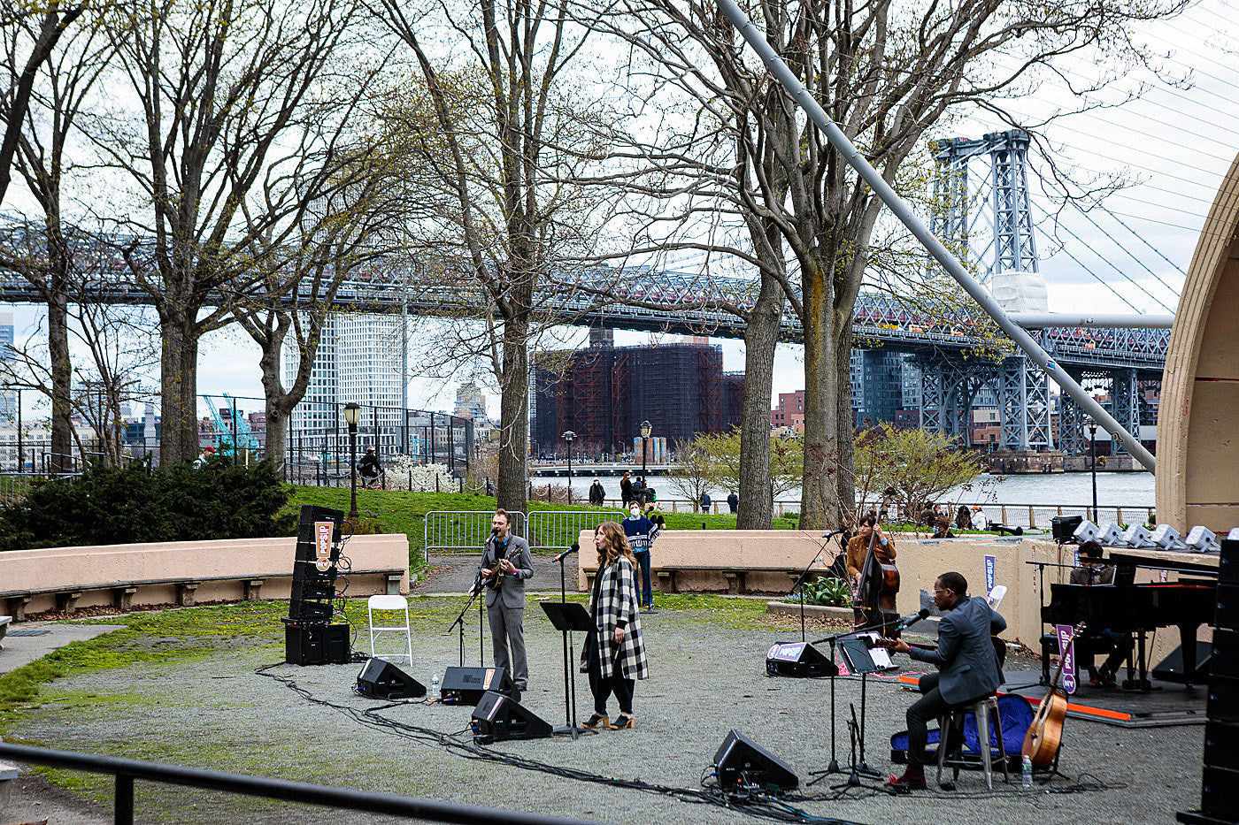 Chris Thile, Lake Street Dive mems & more played a NY PopsUp show (pics, video, review)