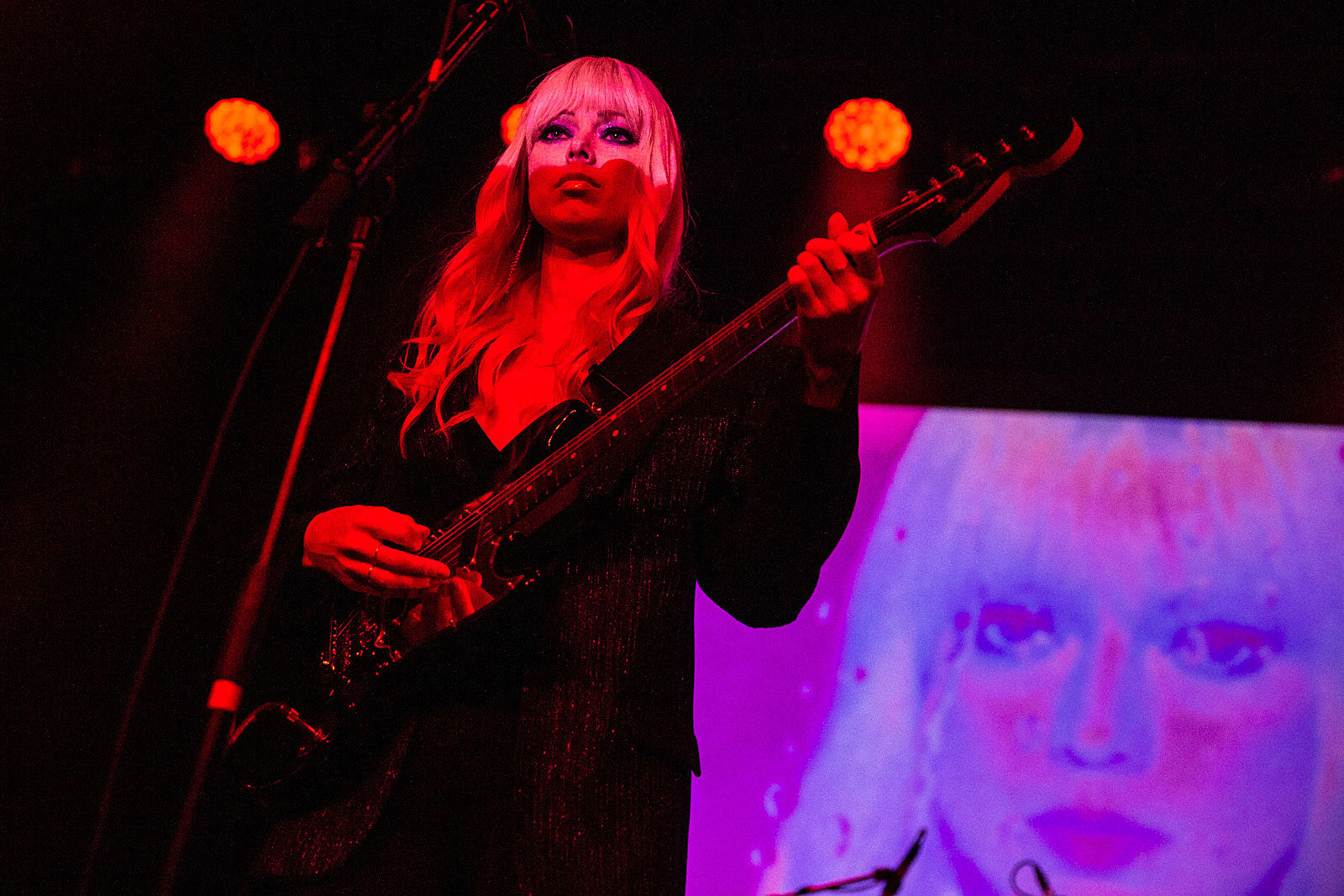 Chromatics played Brooklyn Steel w/ Desire, In Mirrors & Tess Roby (pics, video)