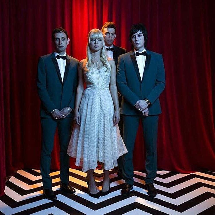 Chromatics played “Shadow” in Twin Peaks premiere ++ watch the new opening credits