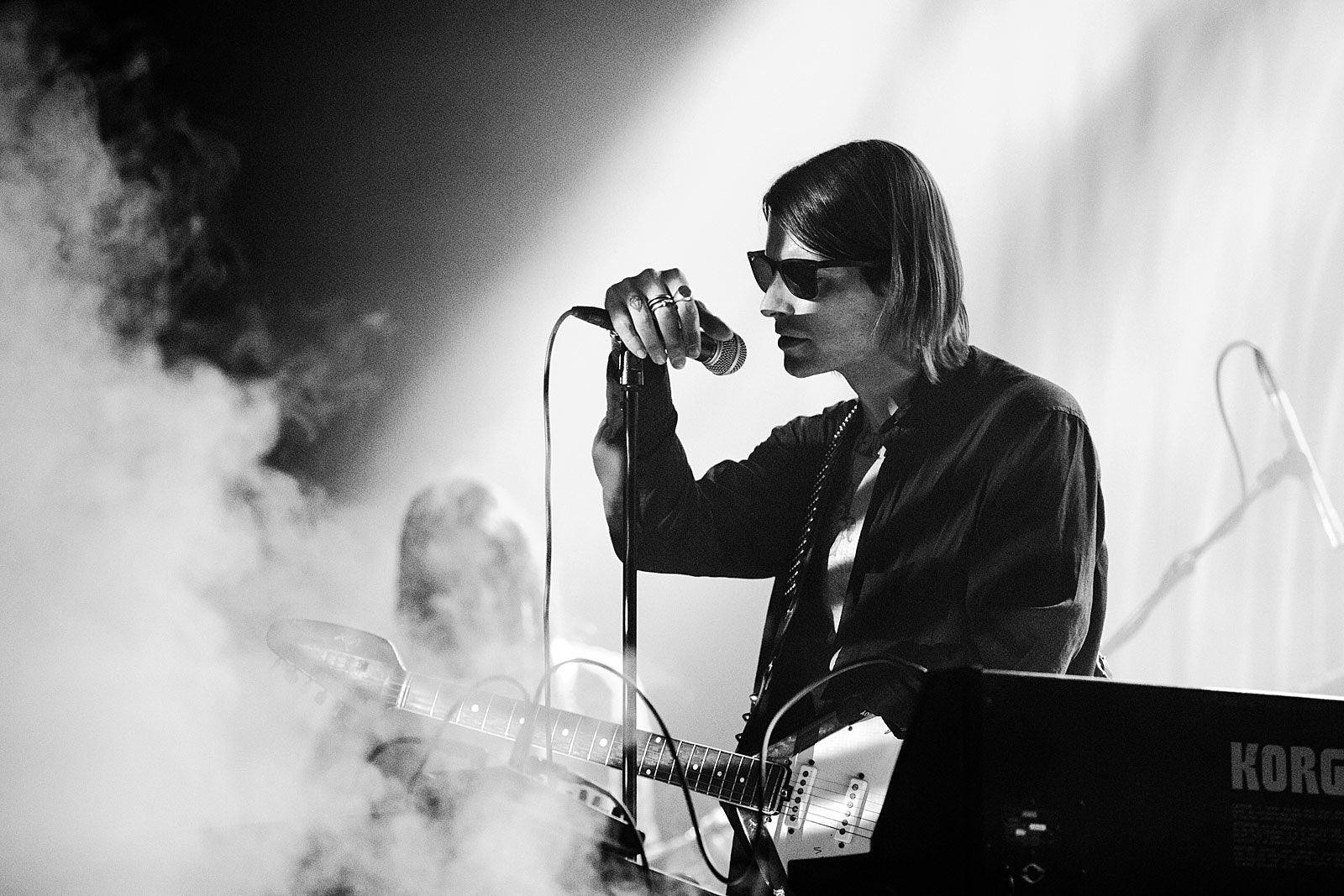 Cold Cave brought out Genesis P-Orridge @ Warsaw show w/ Black Marble (pics, video)