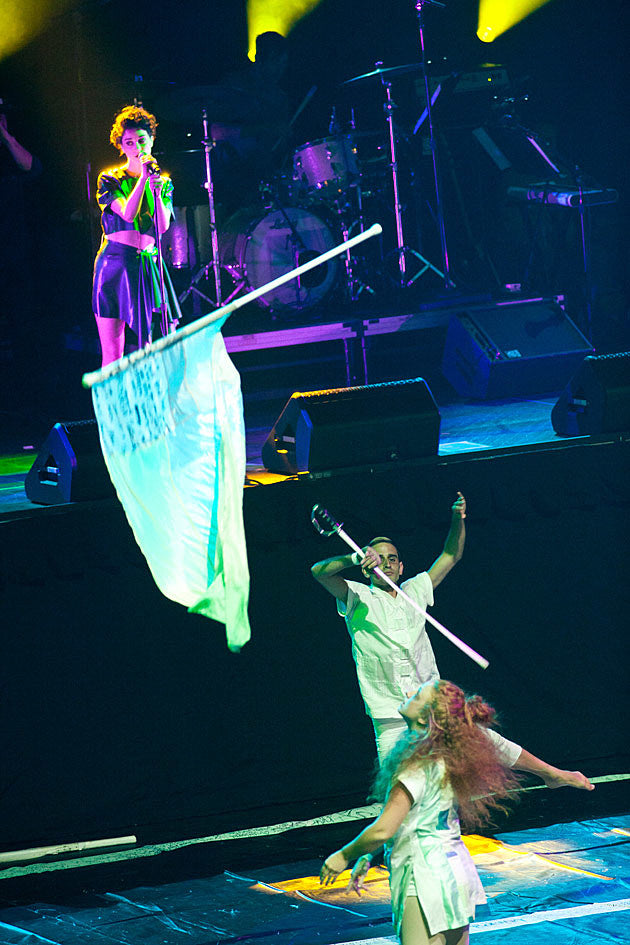 David Byrne, St. Vincent, Zola Jesus, Dev Hynes & more played ‘Contemporary Color’ at Barclays (pics / video)