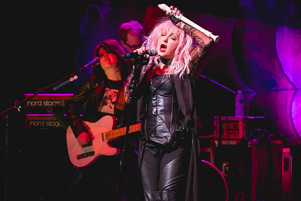 Cyndi Lauper played ‘Austin City Limits’ and ACL Live (pics / setlist), expands tour including NYC holiday show