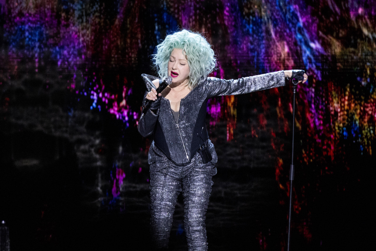 Cyndi Lauper announces “final leg” of farewell tour