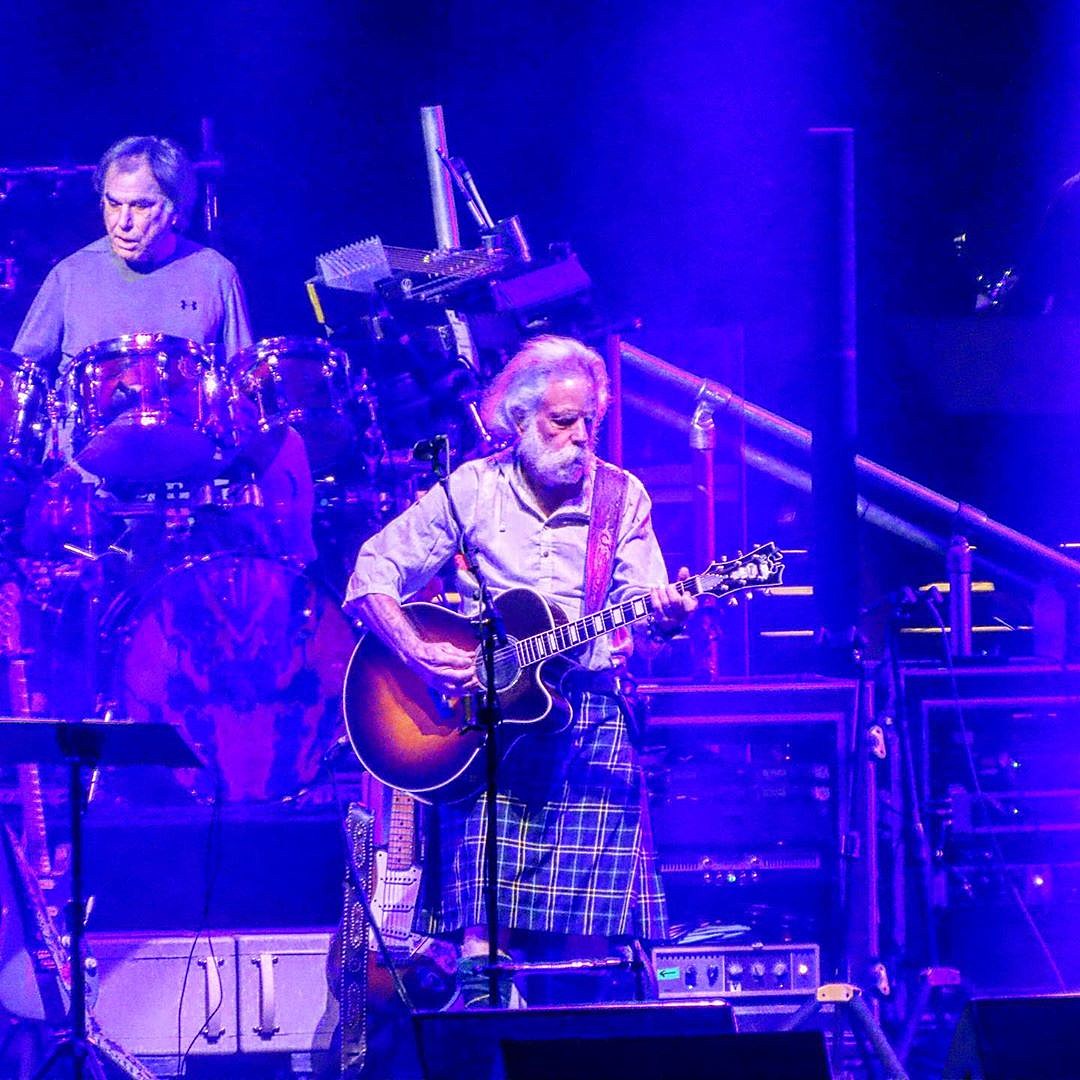 Dead & Company paid tribute to Robert Hunter on Halloween at MSG (videos, setlist)