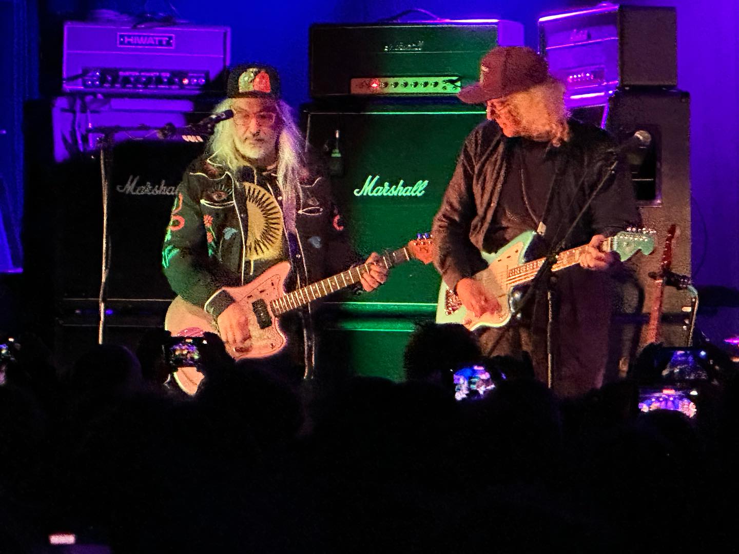 Watch Kevin Shields join Dinosaur Jr. for The Cure & My Bloody Valentine songs in London
