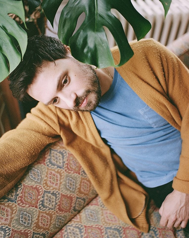 Single Mothers’ Drew Thomson releasing solo EP (watch the title track’s video)