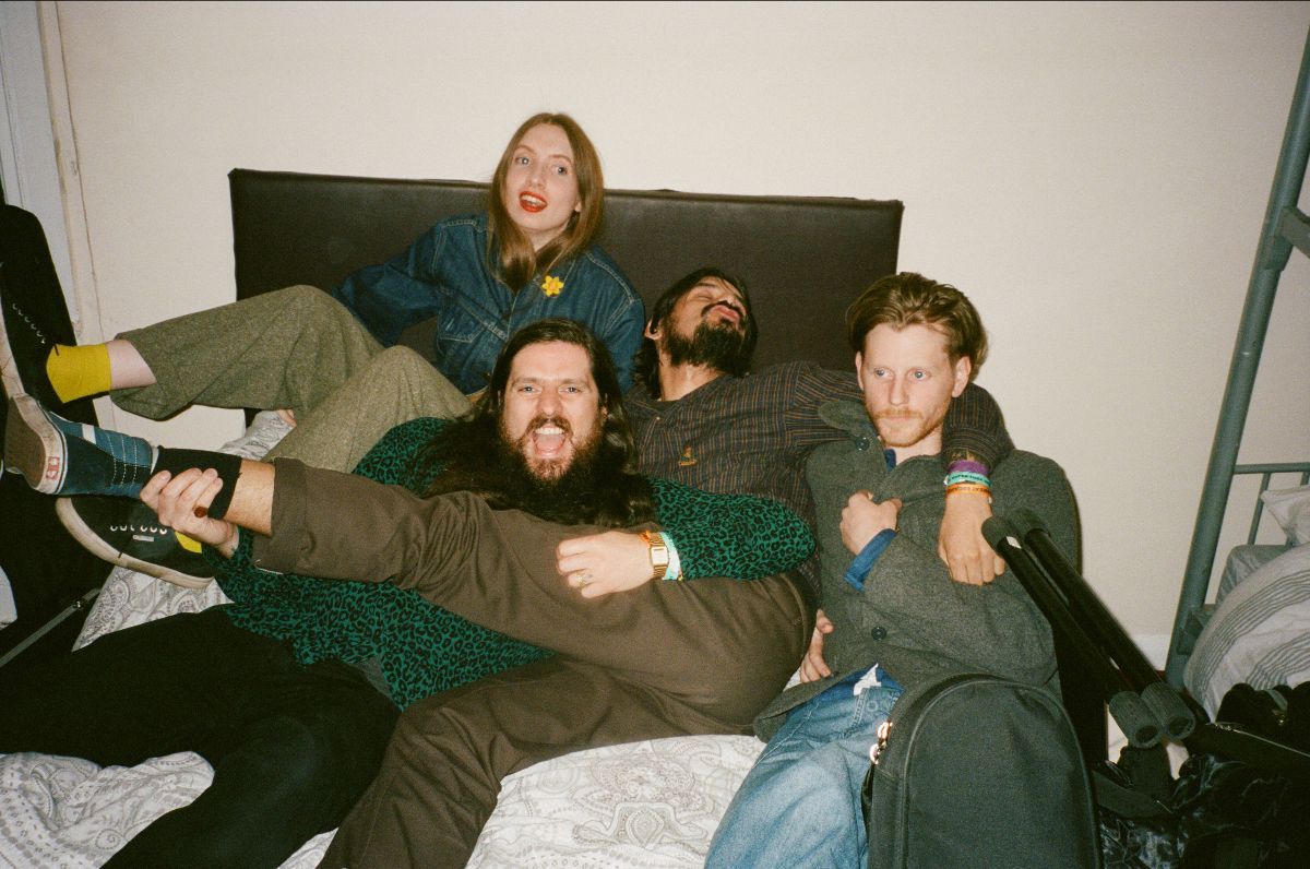 Dry Cleaning announce US tour, reissuing 1st 2 EPs as one vinyl album