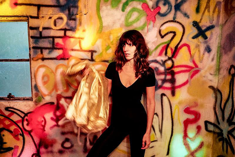 Eleanor Friedberger announces new LP, shares “In Between Stars,” touring