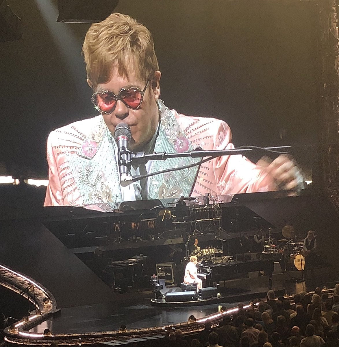 Elton John Nassau Coliseum tix on sale ++ setlist & videos from recent show there
