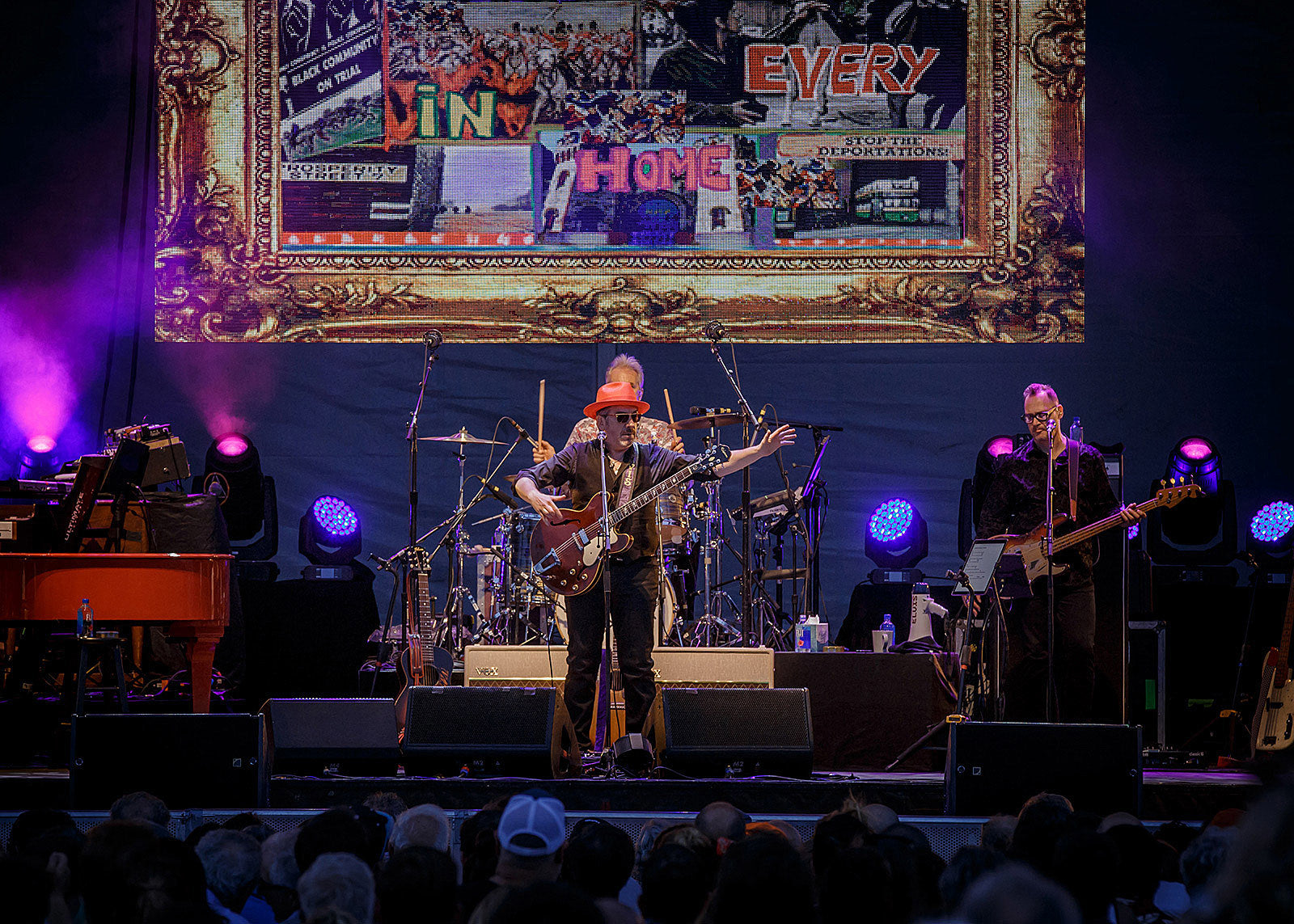 Elvis Costello announces new album & fall US tour