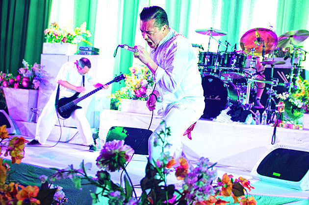 Faith No More played the Theater at MSG w/ Refused (who played Webster Studio after) — pics & setlists
