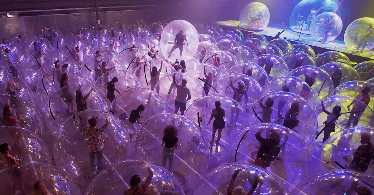 watch Flaming Lips’ space bubble concert “Assassins of Youth” video