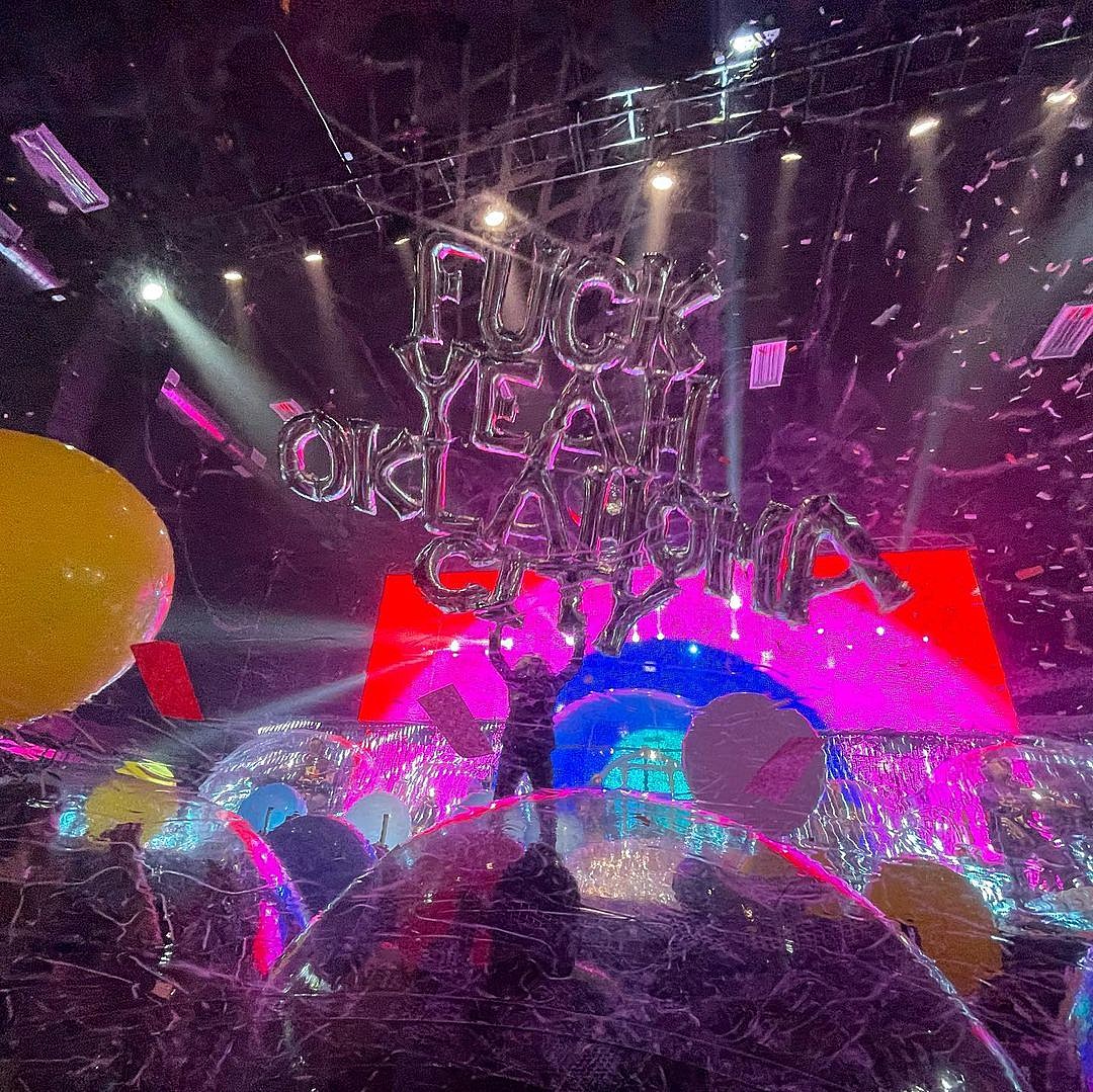 The Flaming Lips played their first space bubble show (pics, video, setlist)