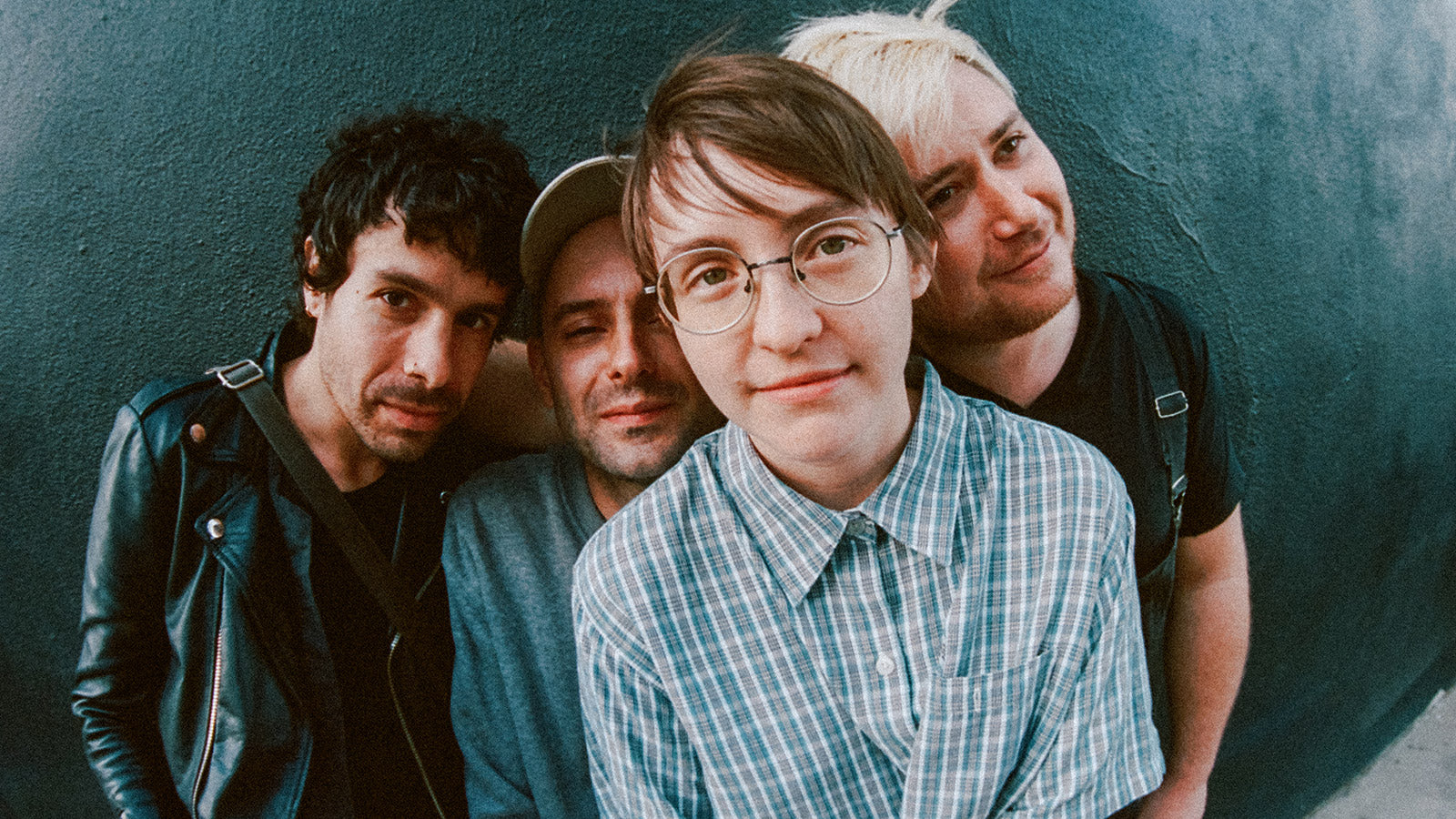 Florist share “Gloom Designs,” announce spring tour