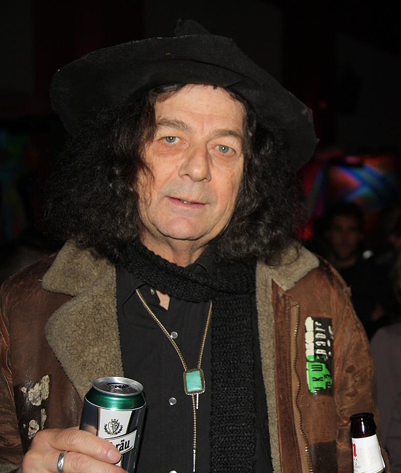 Dead Moon’s Fred Cole hospitalized, “there will be a lot of recovery time”