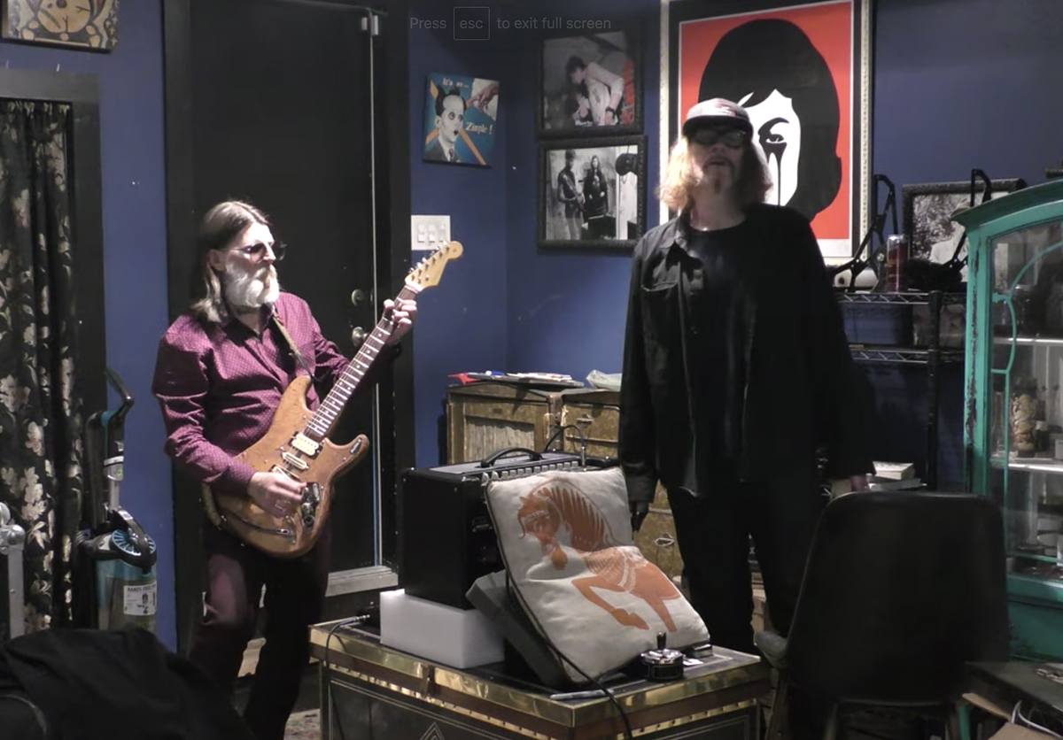 watch Mark Lanegan & Earth’s Dylan Carlson cover Galaxie 500’s “Summertime”