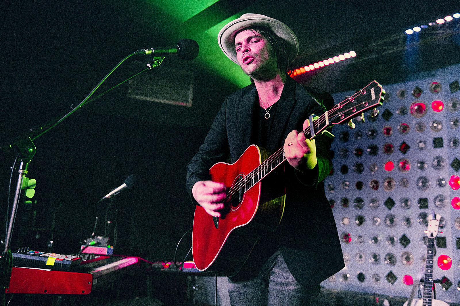 Gaz Coombes played Baby’s All Right (pics), getting remixed by Leftfield for #RSD18 12″
