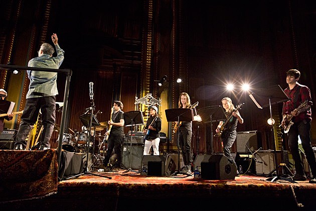 An orchestra of guitarists performed “Glenn Branca’s Symphonies” at Masonic Hall (pics)