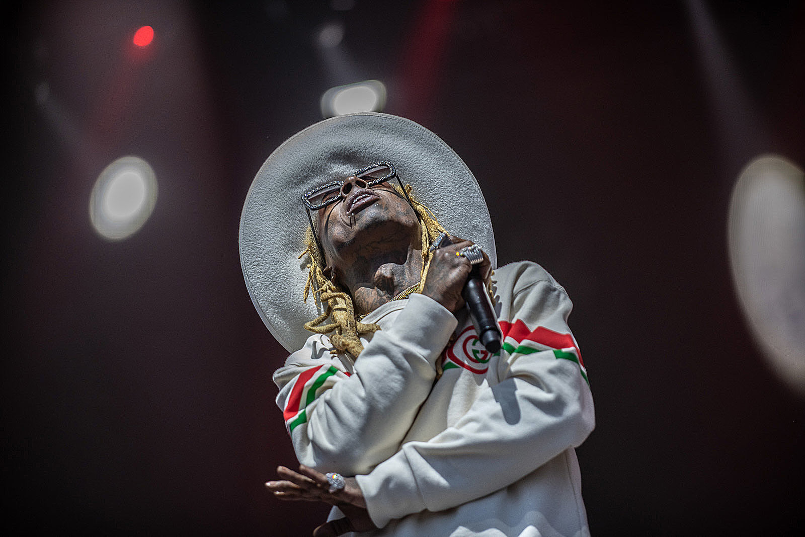 Lil Wayne pleads guilty to federal weapons charge