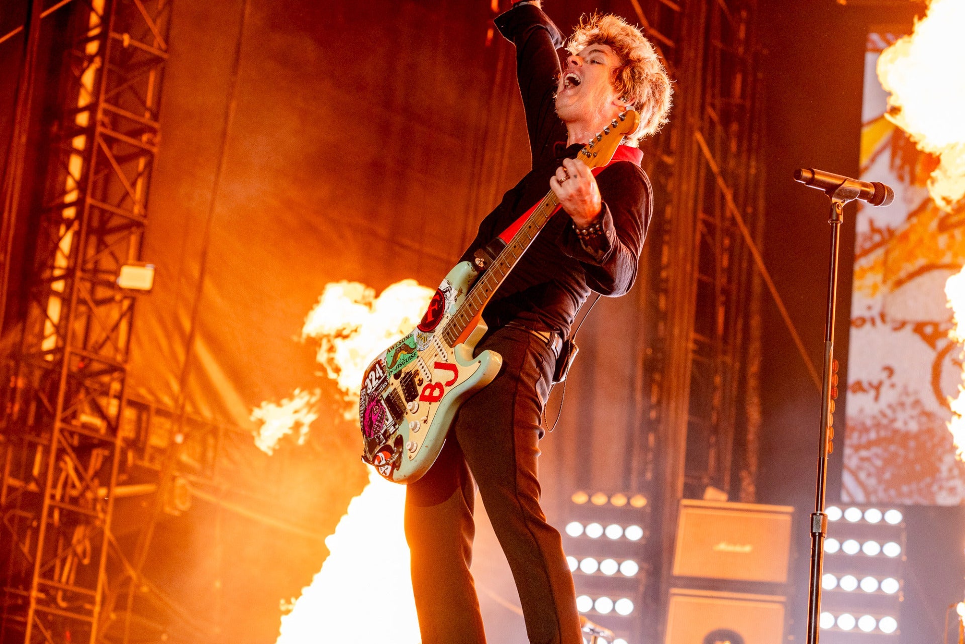 Green Day’s Billie Joe Armstrong slams ICE in solidarity with LA protestors