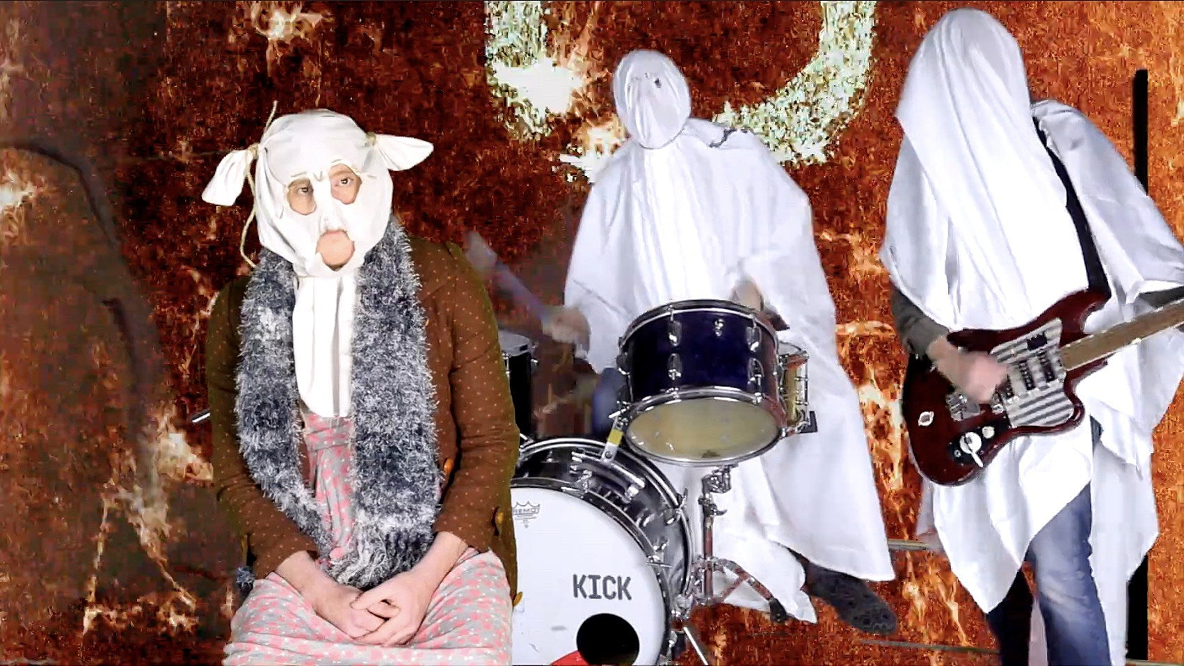 Helvetia (Jason from Duster) preps ‘Essential Aliens,’ shares “New Mess”