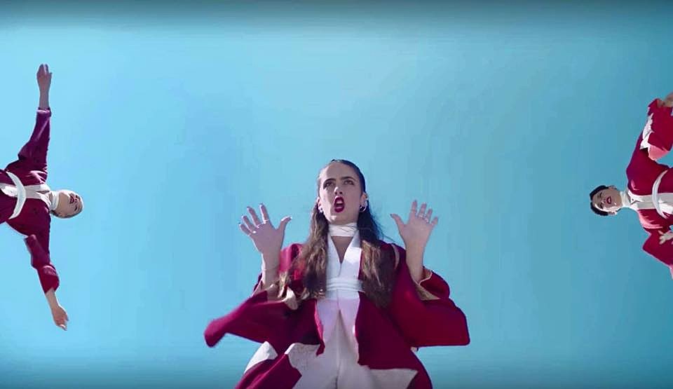 Hinds made a video for “Warts,” returning to tour North America this fall
