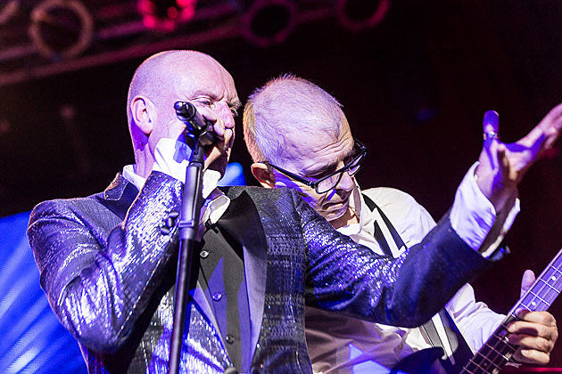 Tony Visconti’s band Holy Holy played ‘The Man Who Sold the World’ in NYC on David Bowie’s birthday (pics)