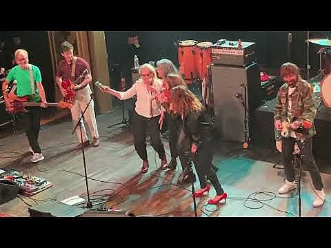 Broken Social Scene brought out Meryl Streep & Tracey Ullman in NYC to sing “Anthems for a Seventeen Year Old Girl”