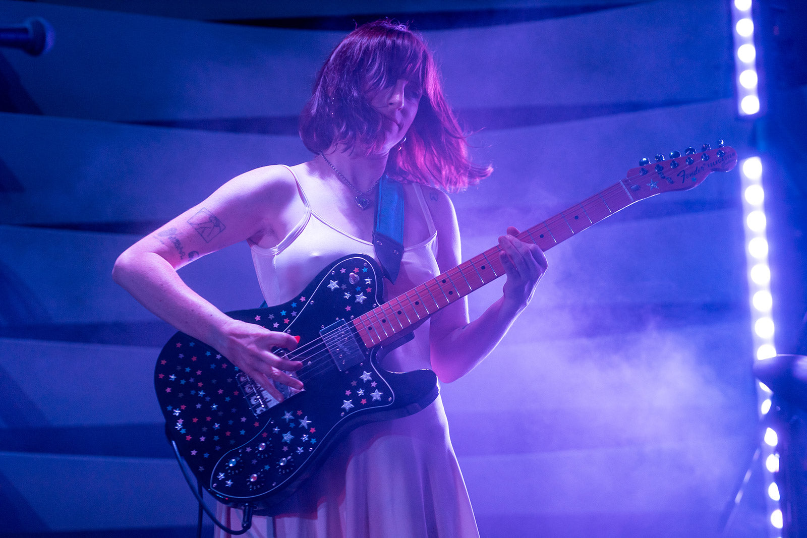 IAN SWEET talks influence of Brian Eno, Coldplay, Broken Social Scene & more on new LP ‘SUCKER’