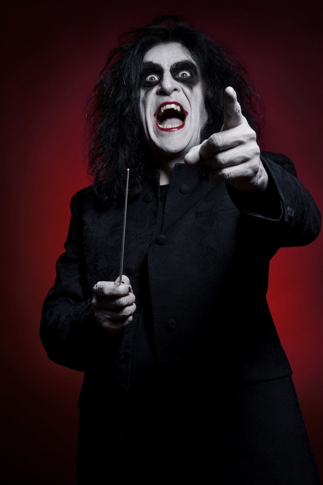 Jaz Coleman of Killing Joke talks Tool, cell phones, no longer drinking & more
