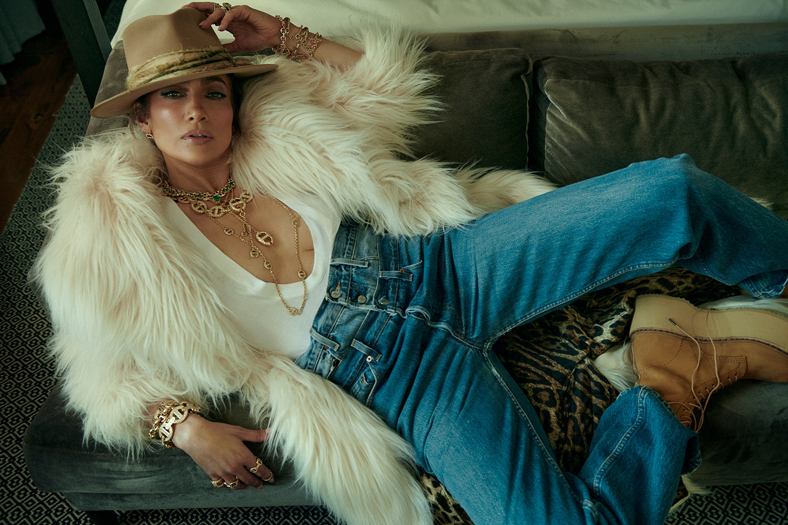 Jennifer Lopez announces North American arena tour (3 NYC-area shows included)