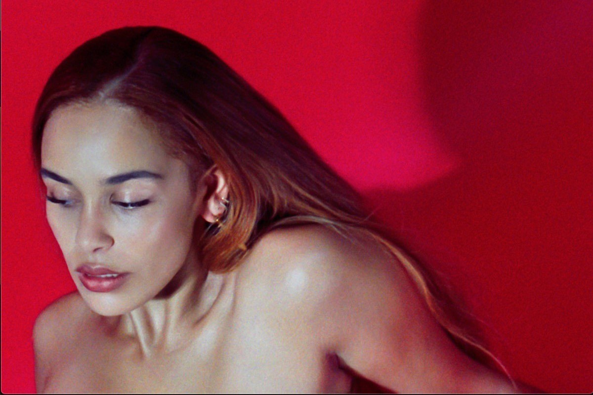 Jorja Smith announces new project ‘Be Right Back,’ shares new song “Gone”