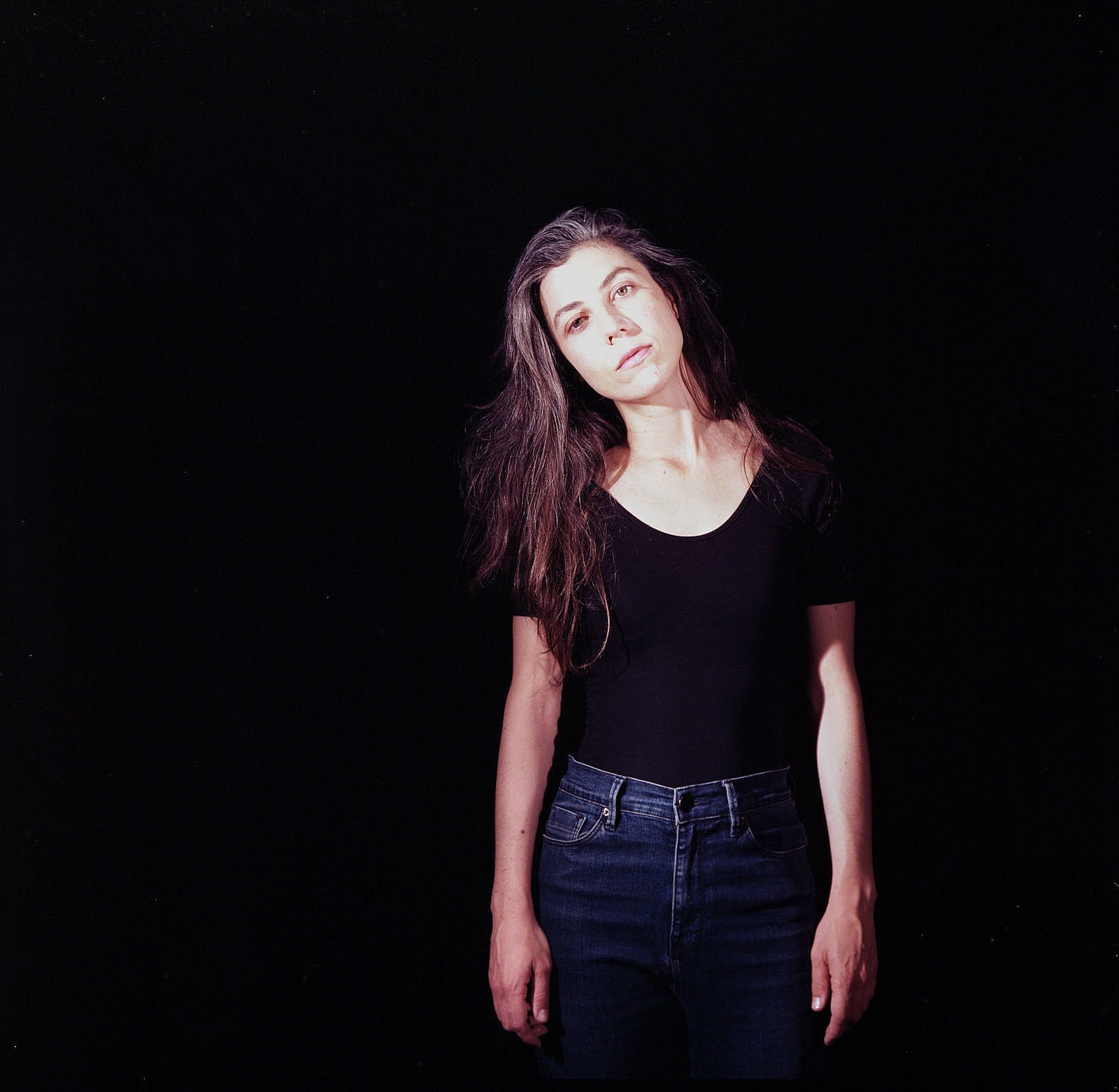 Julia Holter announces new album ‘Aviary’ & tour, shares “I Shall Love 2”