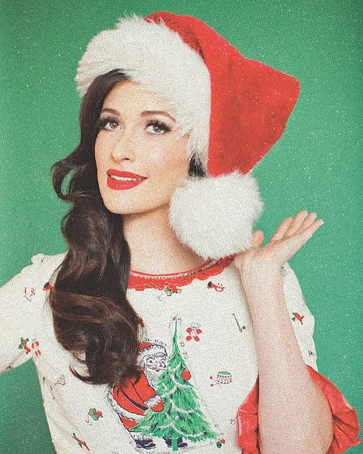 Kacey Musgraves going on Christmas tour