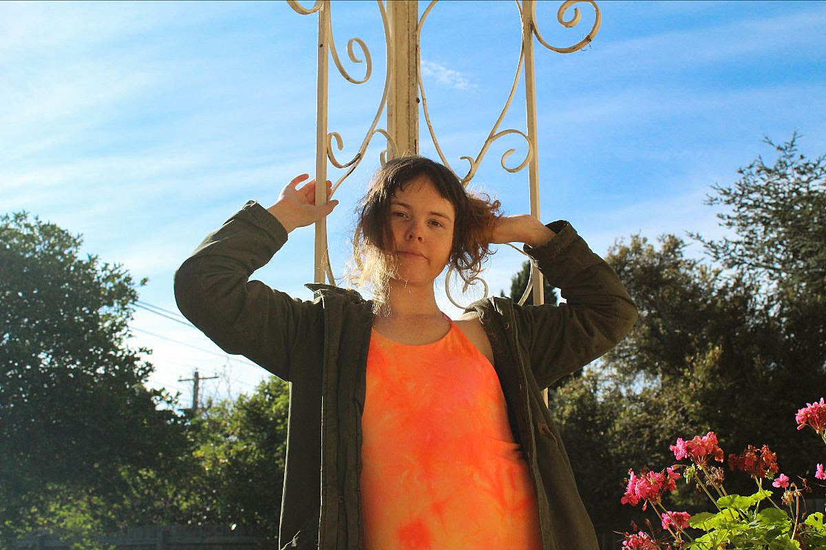 Katie Dey readies new album ‘mydata’ (listen to “Happiness”)