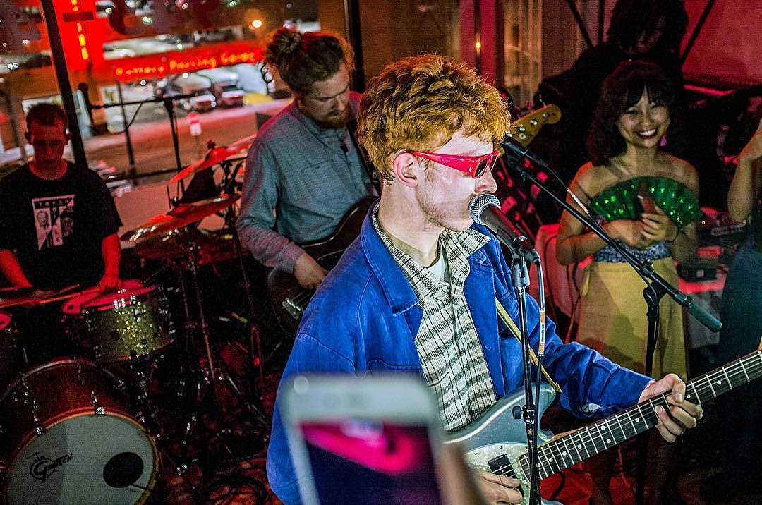 King Krule played a surprise show at dim sum restaurant China Chalet (pics, video)