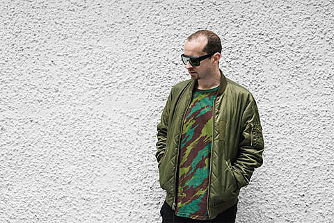 Kode9 released ‘Nothing’, will tour a live A/V set in 2016, but meanwhile is out DJing & stuff (dates)