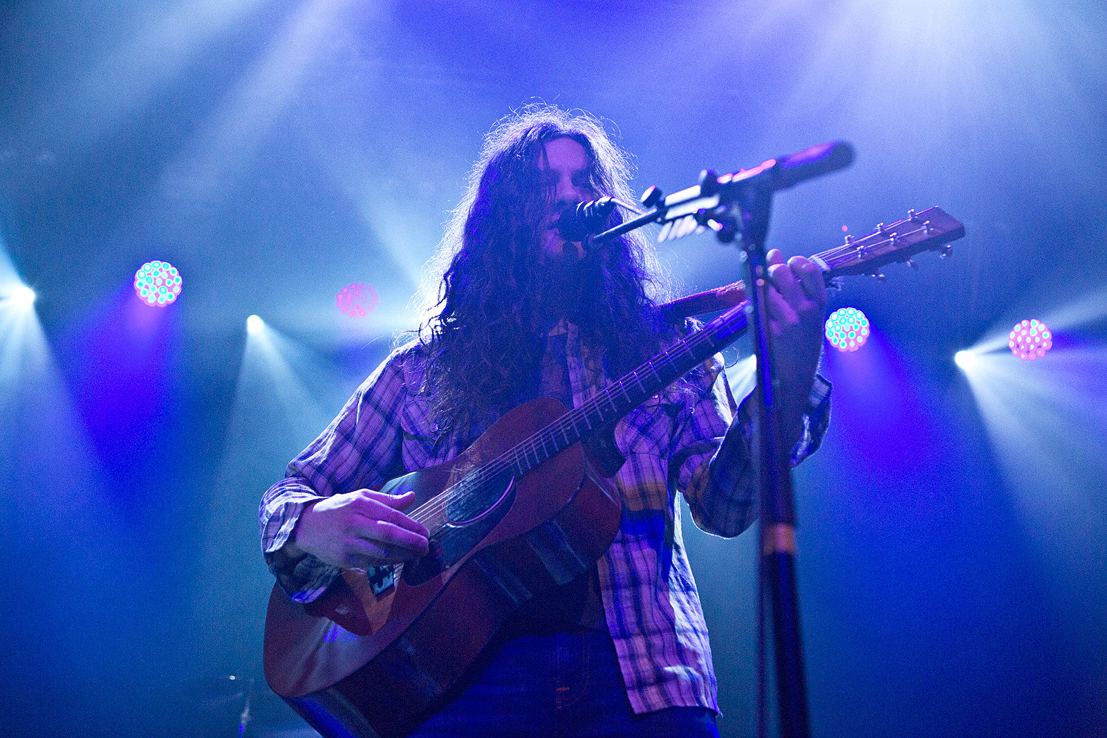 Kurt Vile covered Rolling Stones, adds dates; J Mascis on new Sad Planets song