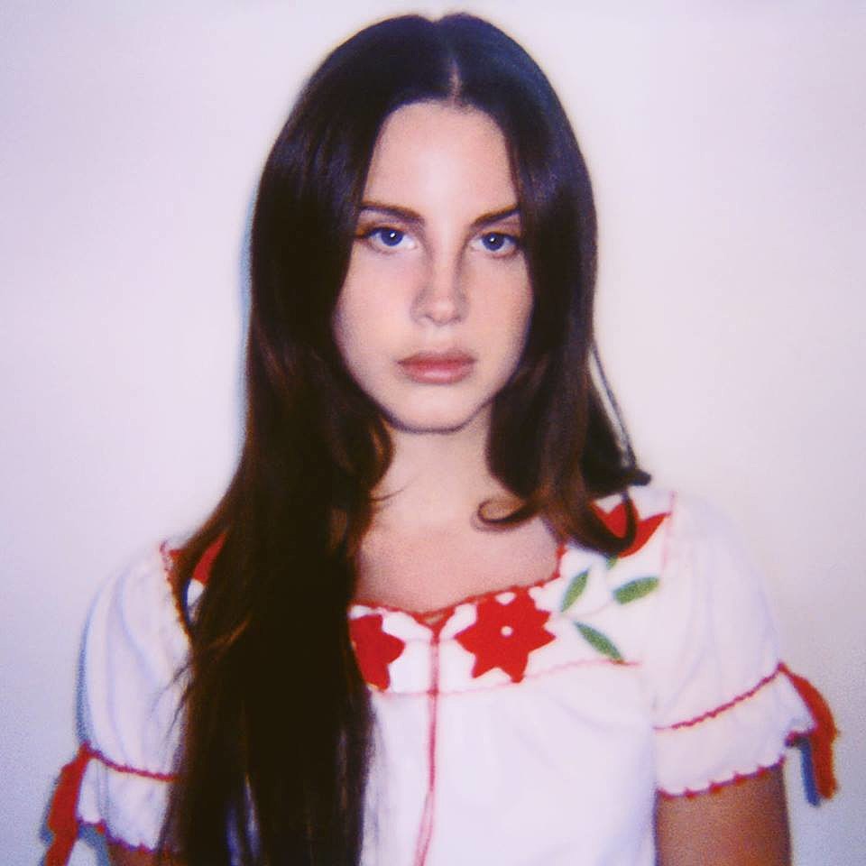 Lana Del Rey adds 2 Terminal 5 shows to tour