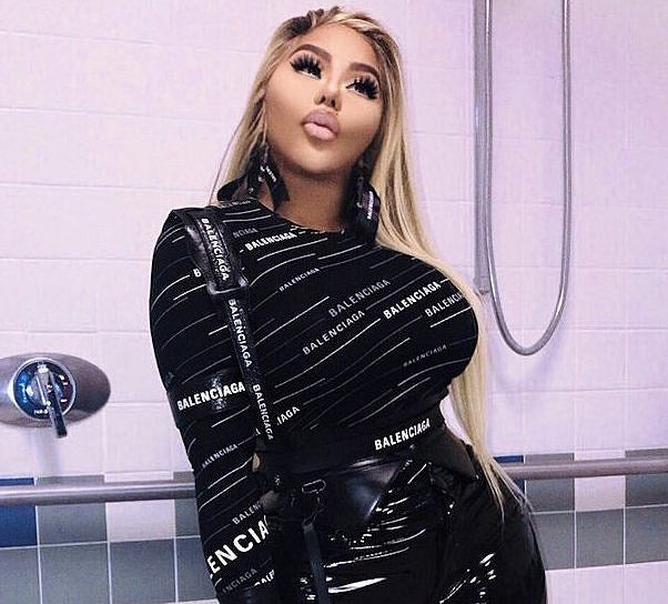Lil’ Kim announces first album in 14 years, shares video for The xx-sampling song