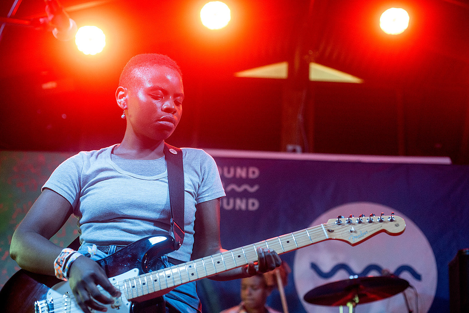 Vagabon assembles special band for free NY show, playing Pitchfork Paris Avant Garde (lineups)