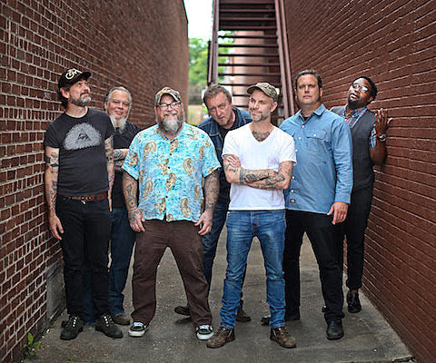 Lucero share cover of Big Star’s “I’m in Love with a Girl” featuring Jody Stephens, Jon Auer & Ken Stringfellow